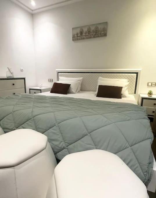 Luxurious 3 Beds Agdal Appartement Rabat Buitenkant foto